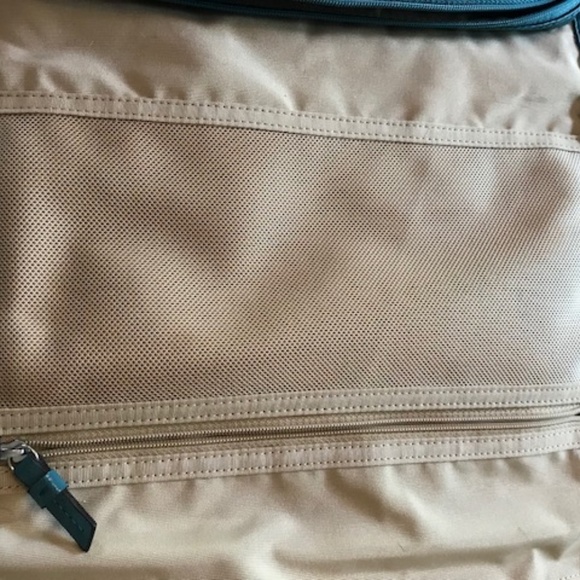 Coach Sateen Blue Travel/Accessory/Makeup Bag - Picture 4 of 7